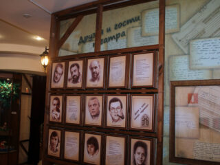 Музей-театр «Закулисье» Магнитогорского театра куклы и актера «Буратино»