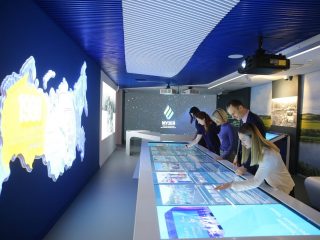 Зачем мультимедиа технологии в музее?