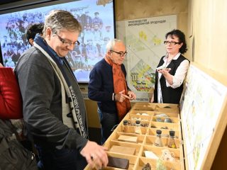 Лауреат множества премий и наград, руководитель музея «Магнезит» в экспертном совете