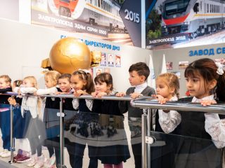 Выставочный центр АО «ДМЗ»