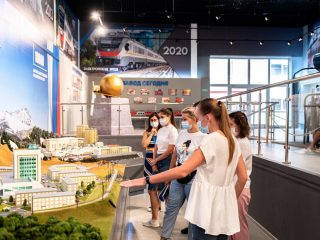 Выставочный центр АО «ДМЗ»