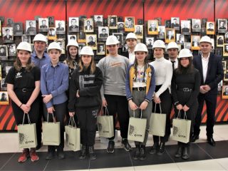 Кузбасские юные поисковики побывали в корпоративном музее СУЭК