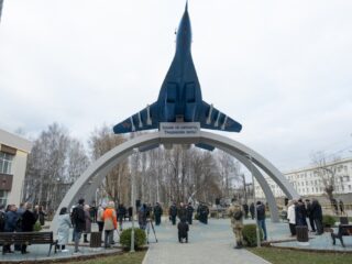 Информационно-выставочный зал АО «Электромашиностроительный завод «ЛЕПСЕ»