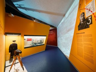 Выставка к 100-летию гражданской авиации России