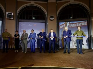 Слышишь, время гудит – БАМ!