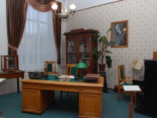 Историко-мемориальные экспозиции (музей истории) КНИТУ