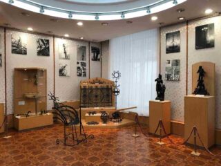 Экспериментальный центр исследований истории демидовских производств и демидовского горнозаводского поселения Частное учреждение «Демидов-центр»